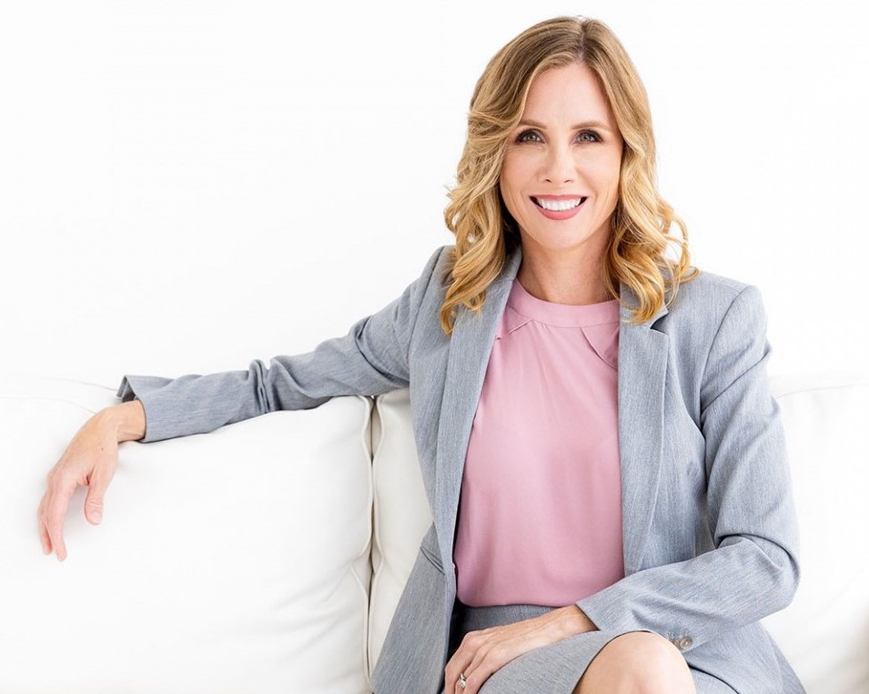 Susanna Gibb at her Insurance Agency in Dallas, McKinney, Allen, TX, Wylie, Plano, Frisco & Nearby Cities